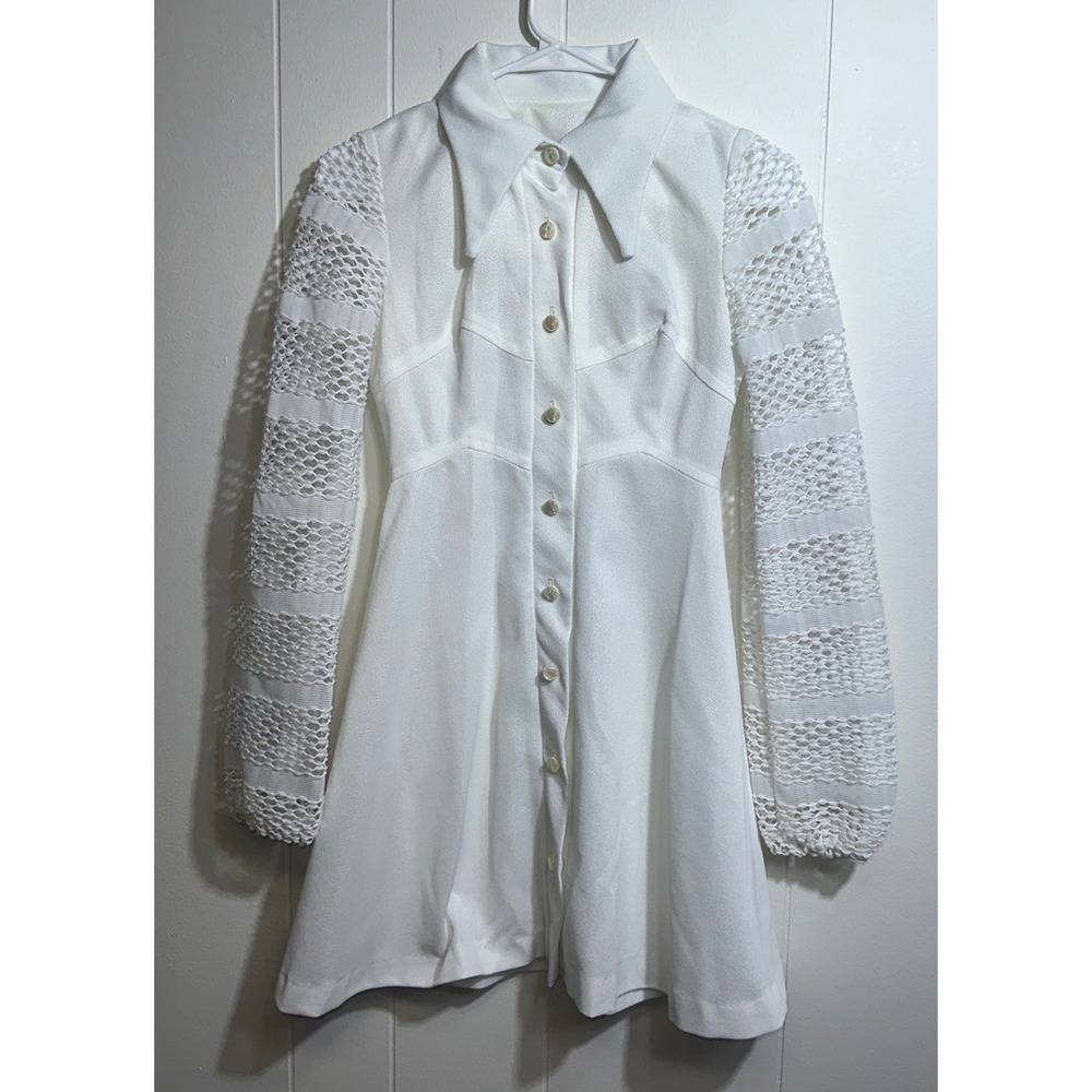 Vintage 70s White Mod Mini Dress Dagger Collar Crochet Balloon Sleeve Button Up